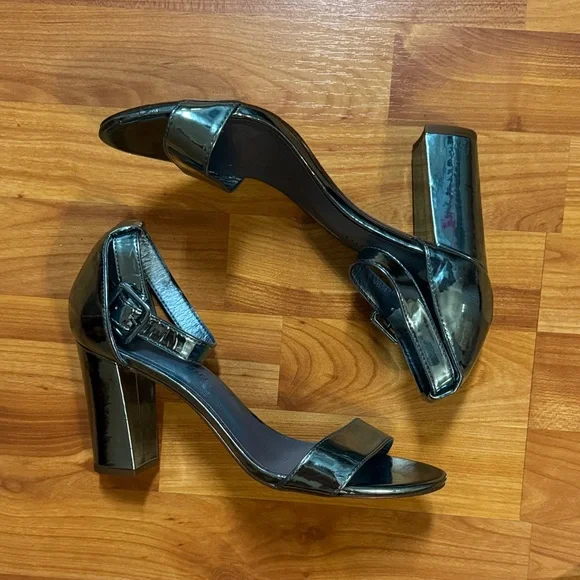 Madden Girl Metallic Blue Block Heel Sandals 9 - Picture 2 of 9